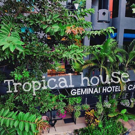 Geminai Hotel&Café Dong Hoi Kültér fotó