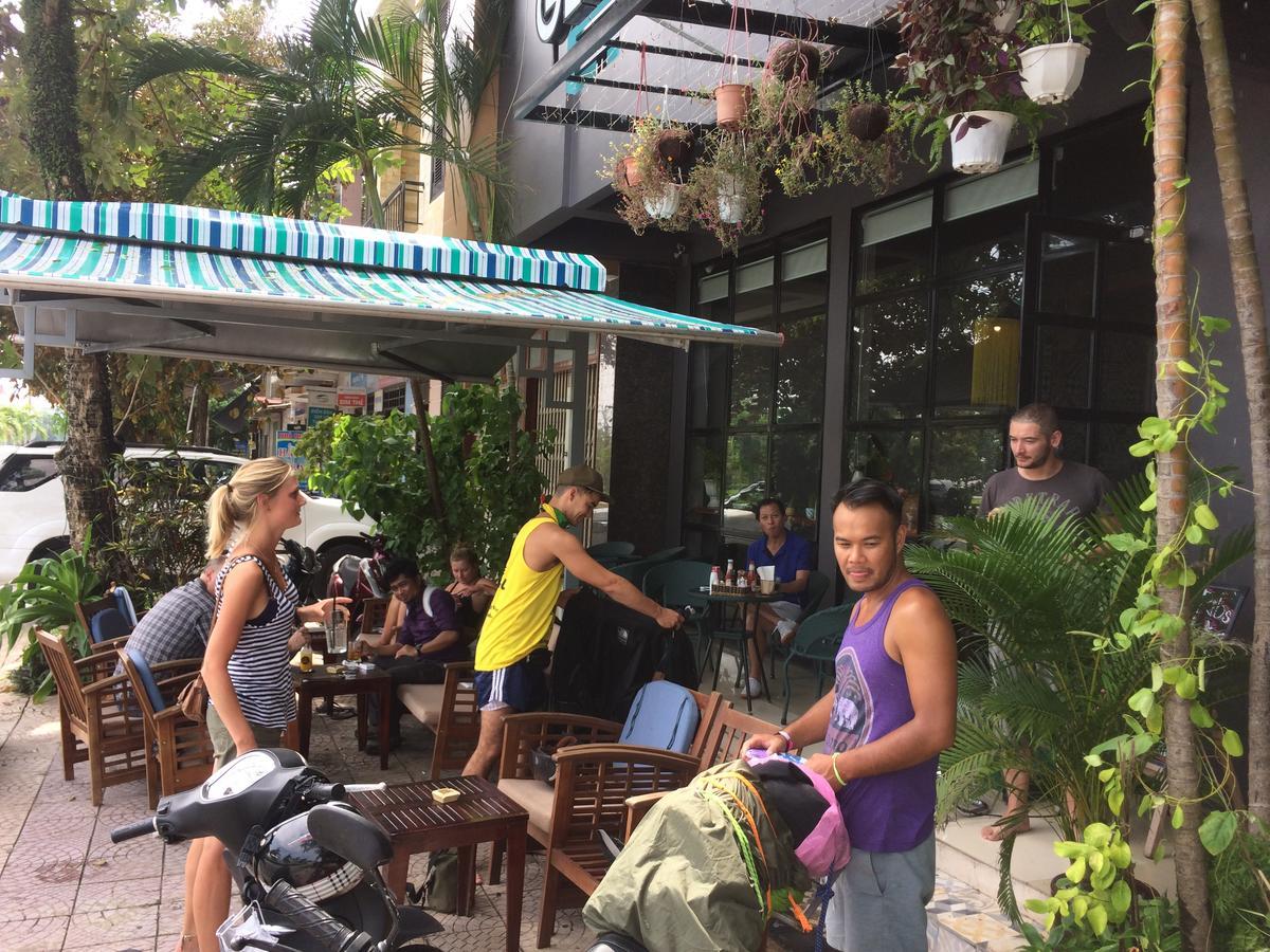 Geminai Hotel&Café Dong Hoi Kültér fotó
